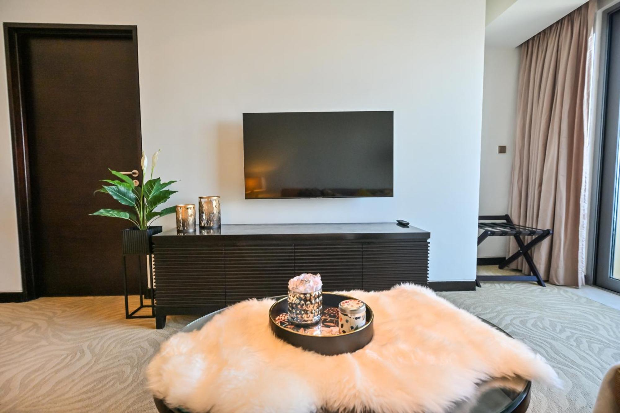 Luxury At Jw Marriott - Marina View Apartment