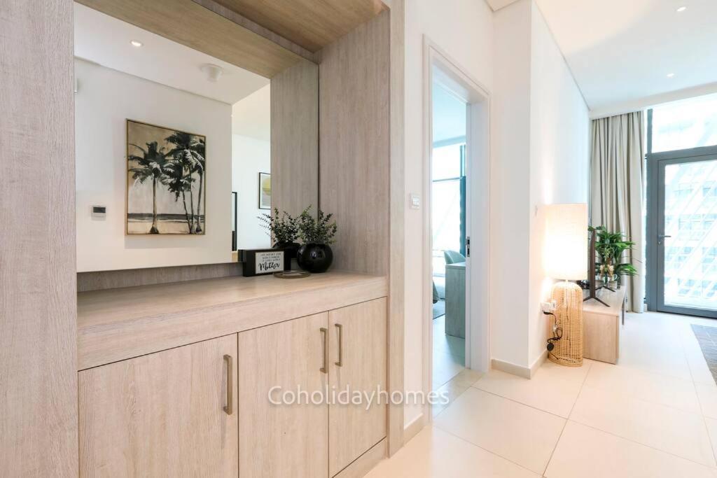 1 Bedroom Rooftop Infinity Pool & Padel Court Apartment *