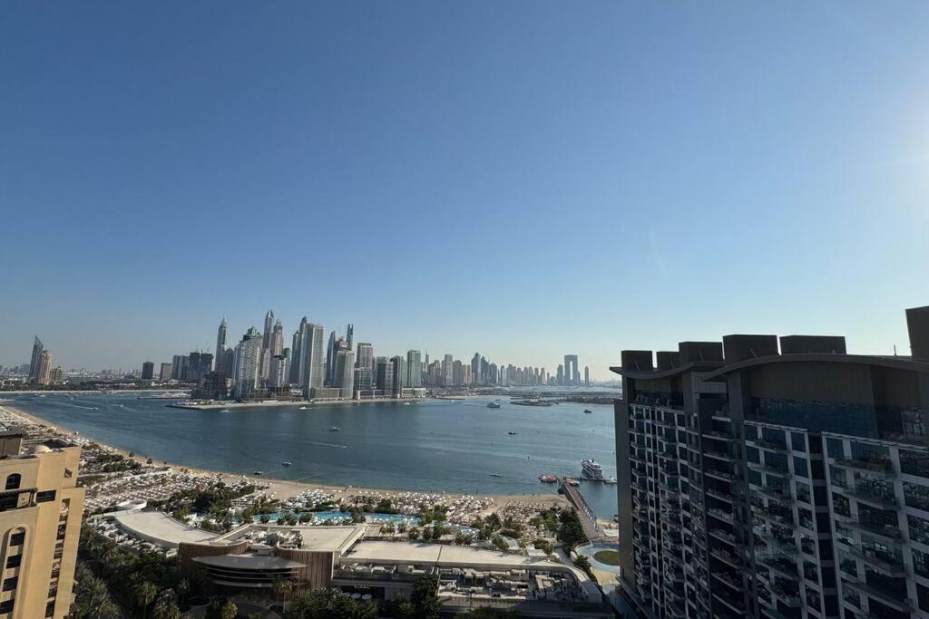 Apartment 1 Bedroom Rooftop Infinity Pool & Padel Court *