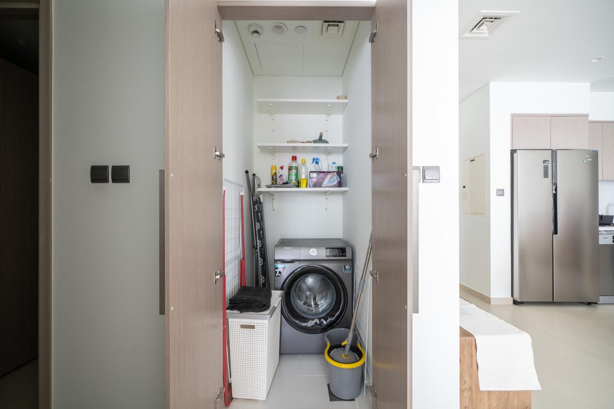 Act Towers 2 Bedrooms *