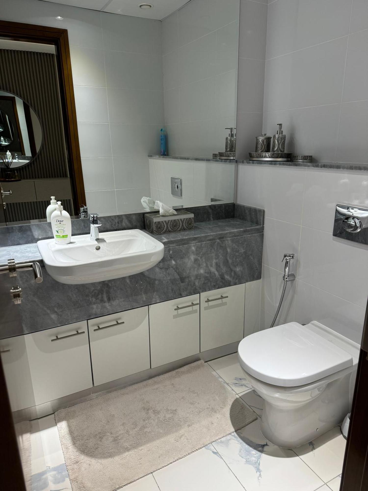 Elegant & Spacious 2-br In Al Habtoor - Noora Apartment