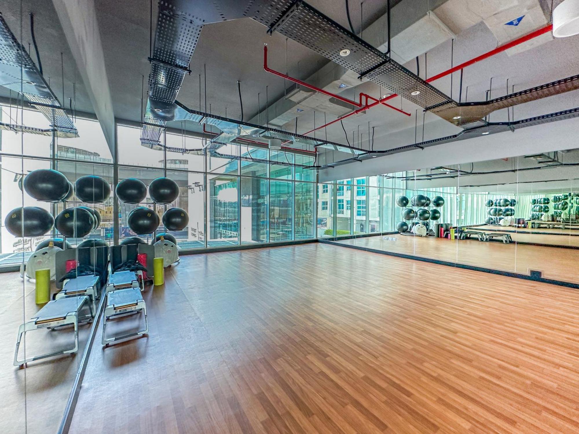 Super Luxury Flat Desing With Sea, Marina And Pool View Apartment Dubai