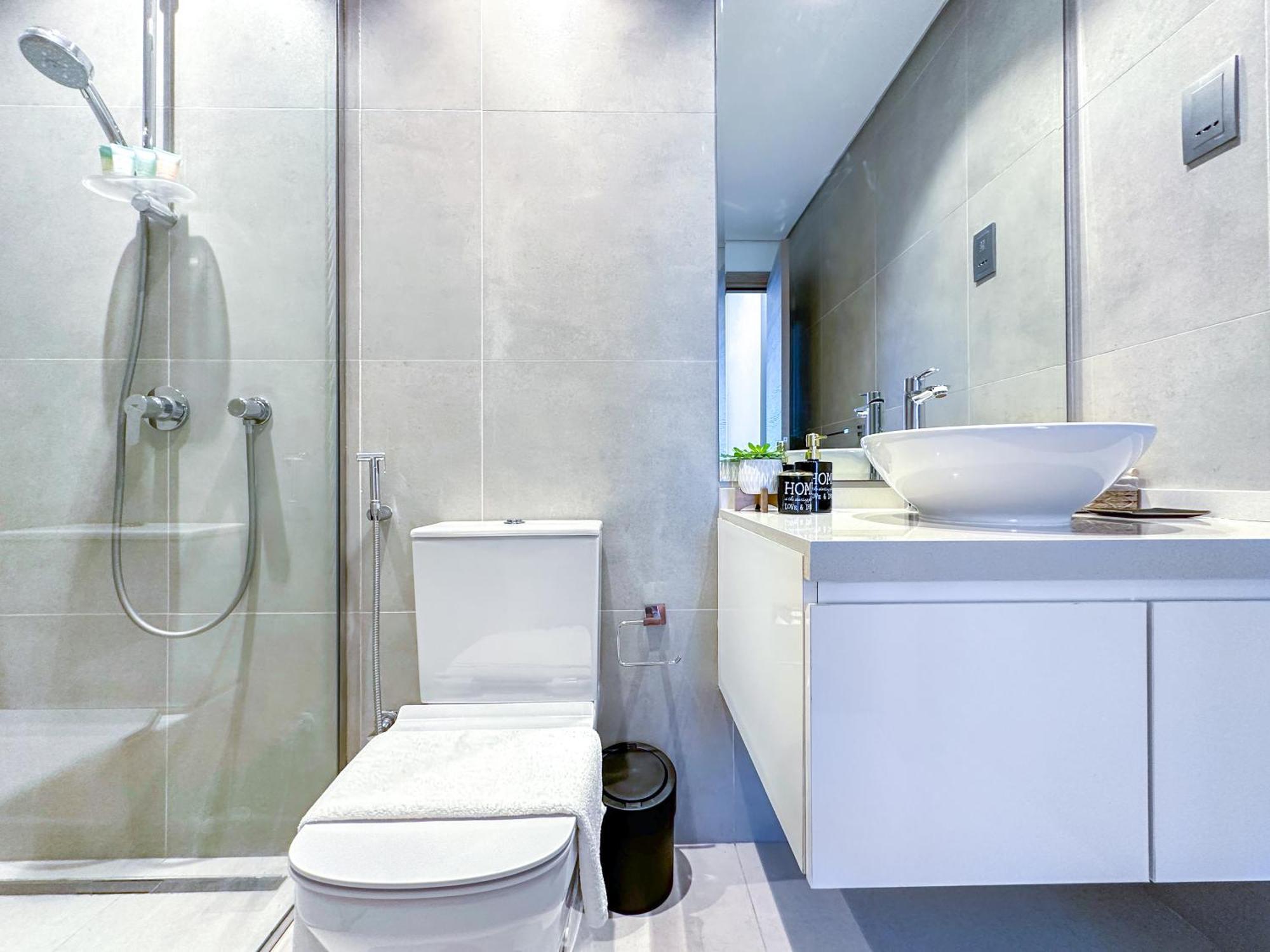 Super Luxury Flat Desing With Sea, Marina And Pool View Apartment