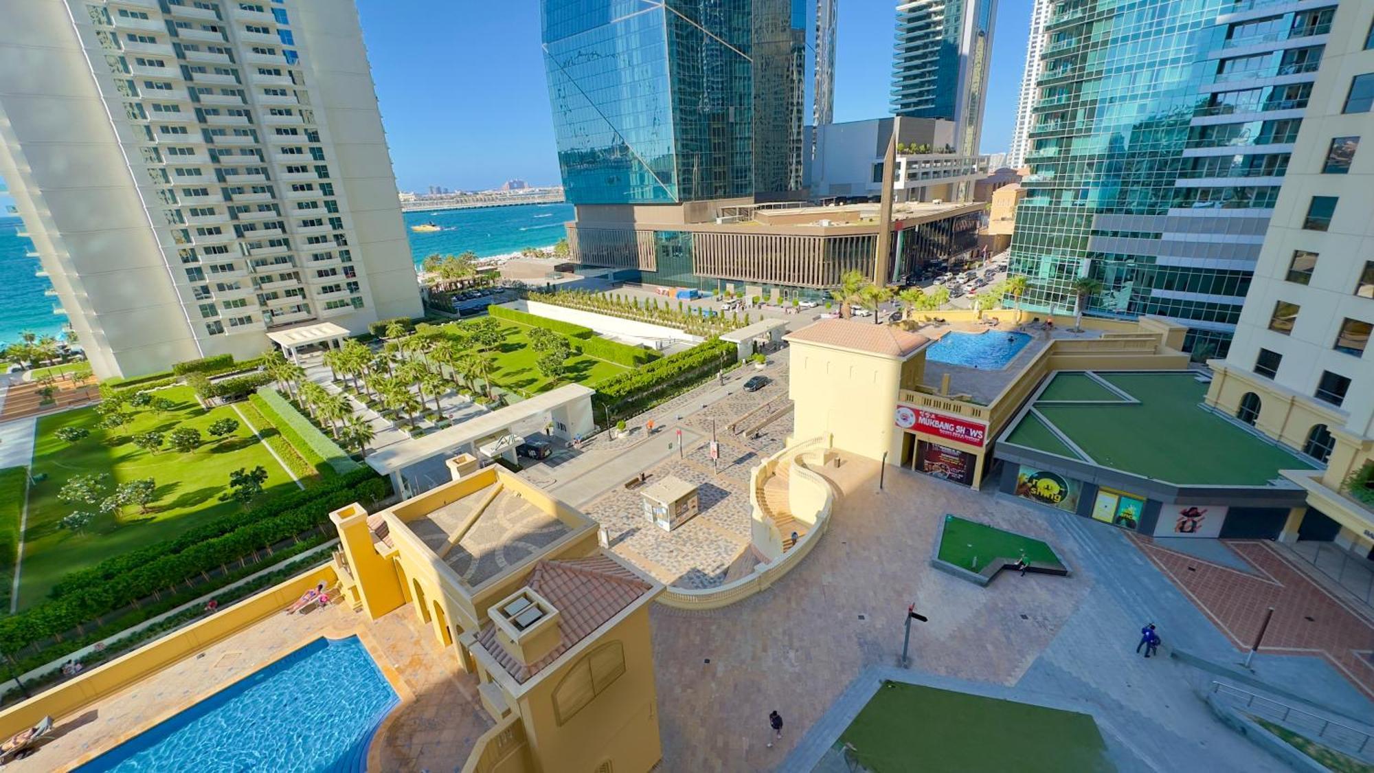 Sea Breeze Jbr Capsule hotel Dubai