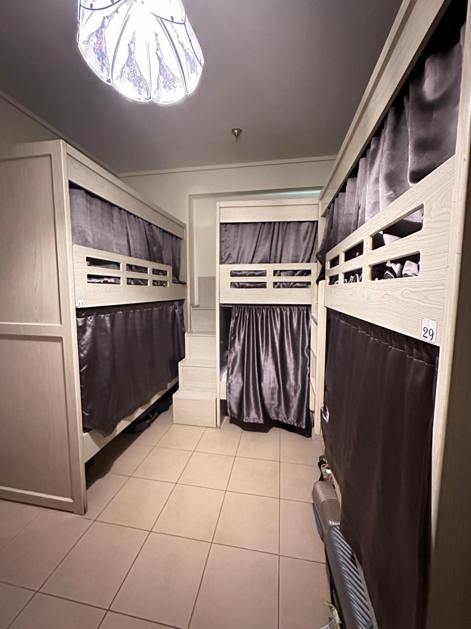 Capsule hotel Sea Breeze Jbr Dubai