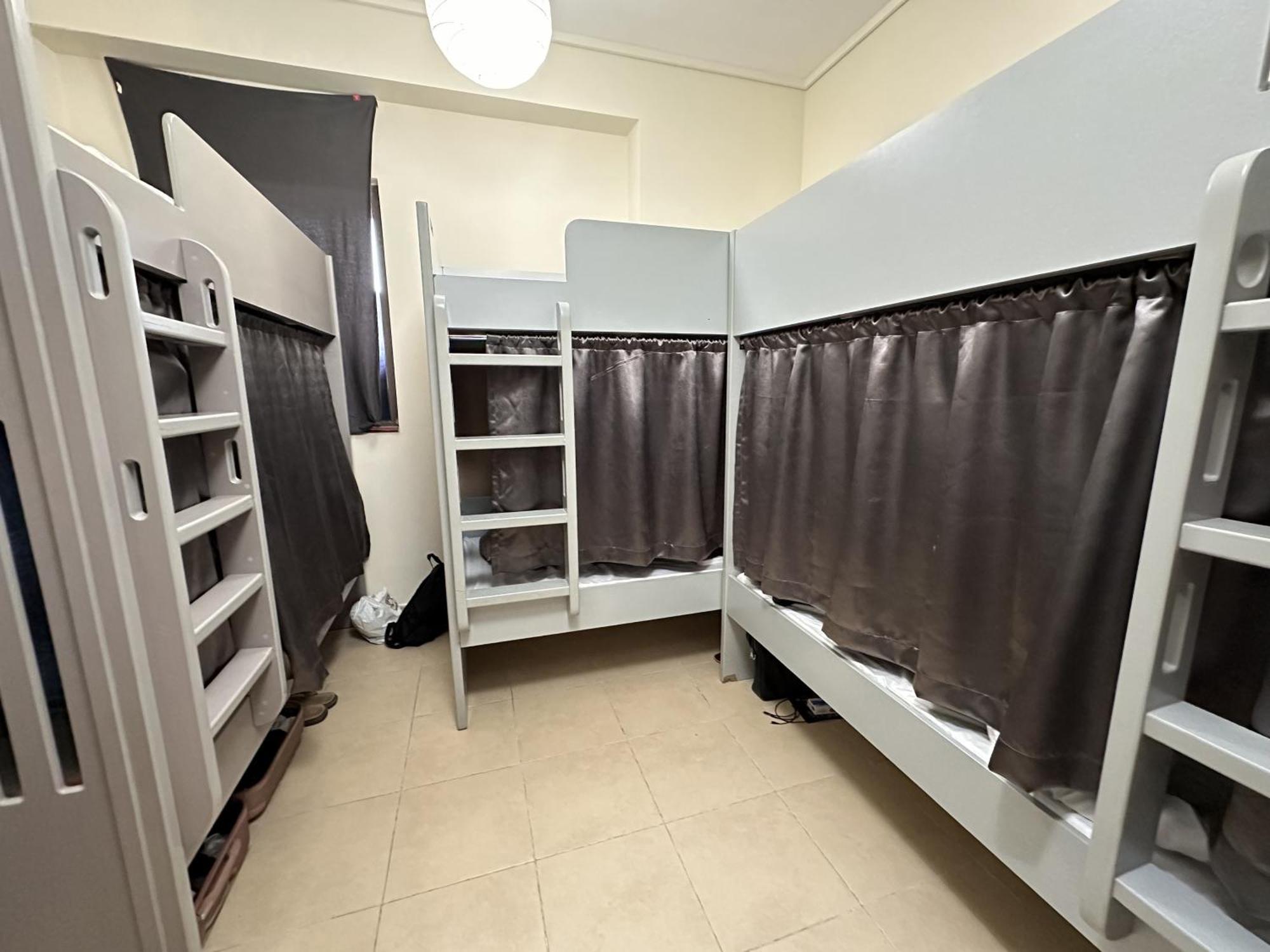Capsule hotel Sea Breeze Jbr *