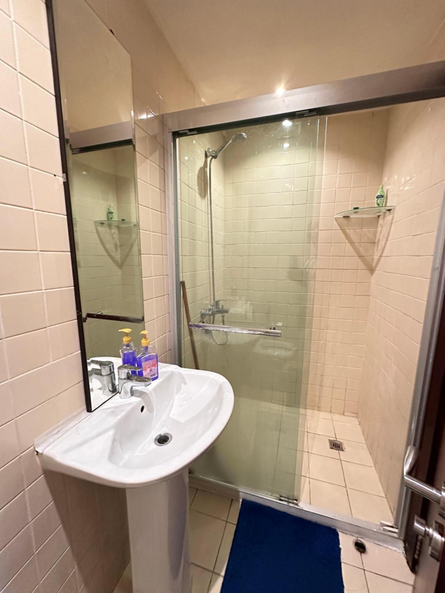 Sea Breeze Jbr Capsule hotel *