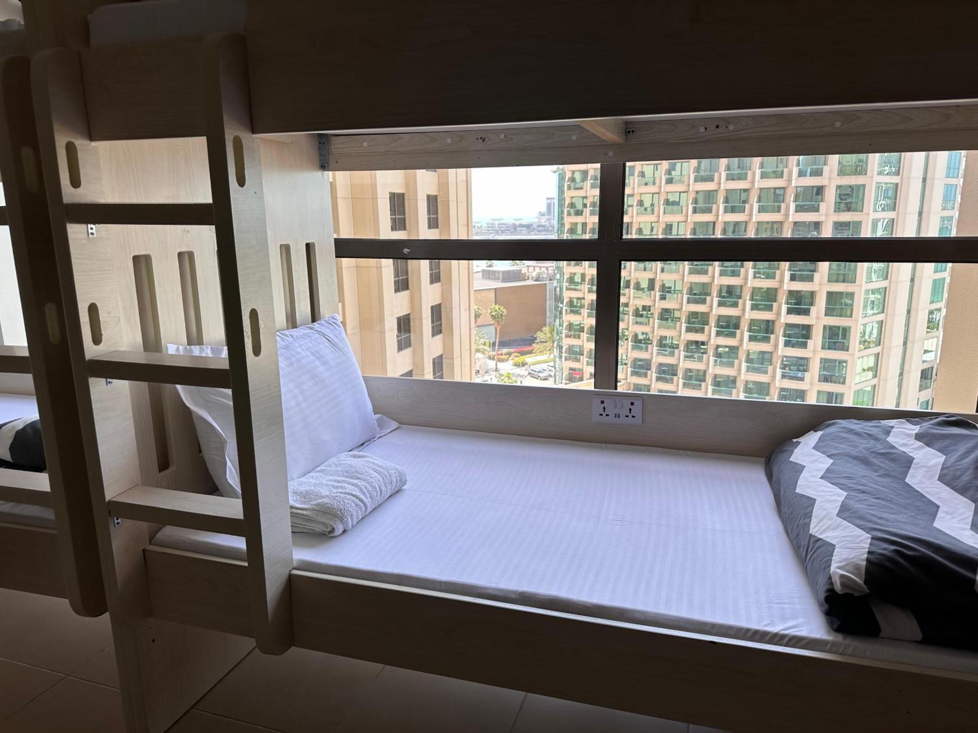 Sea Breeze Jbr Capsule hotel Dubai