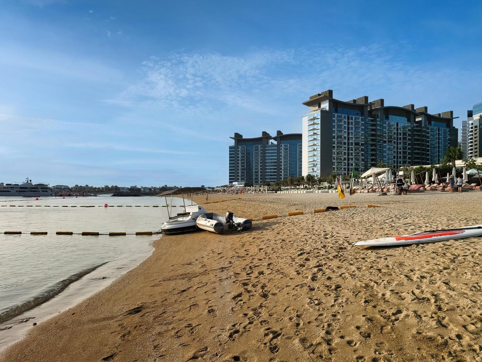 Spacious Family On The Palm Apartment Dubai