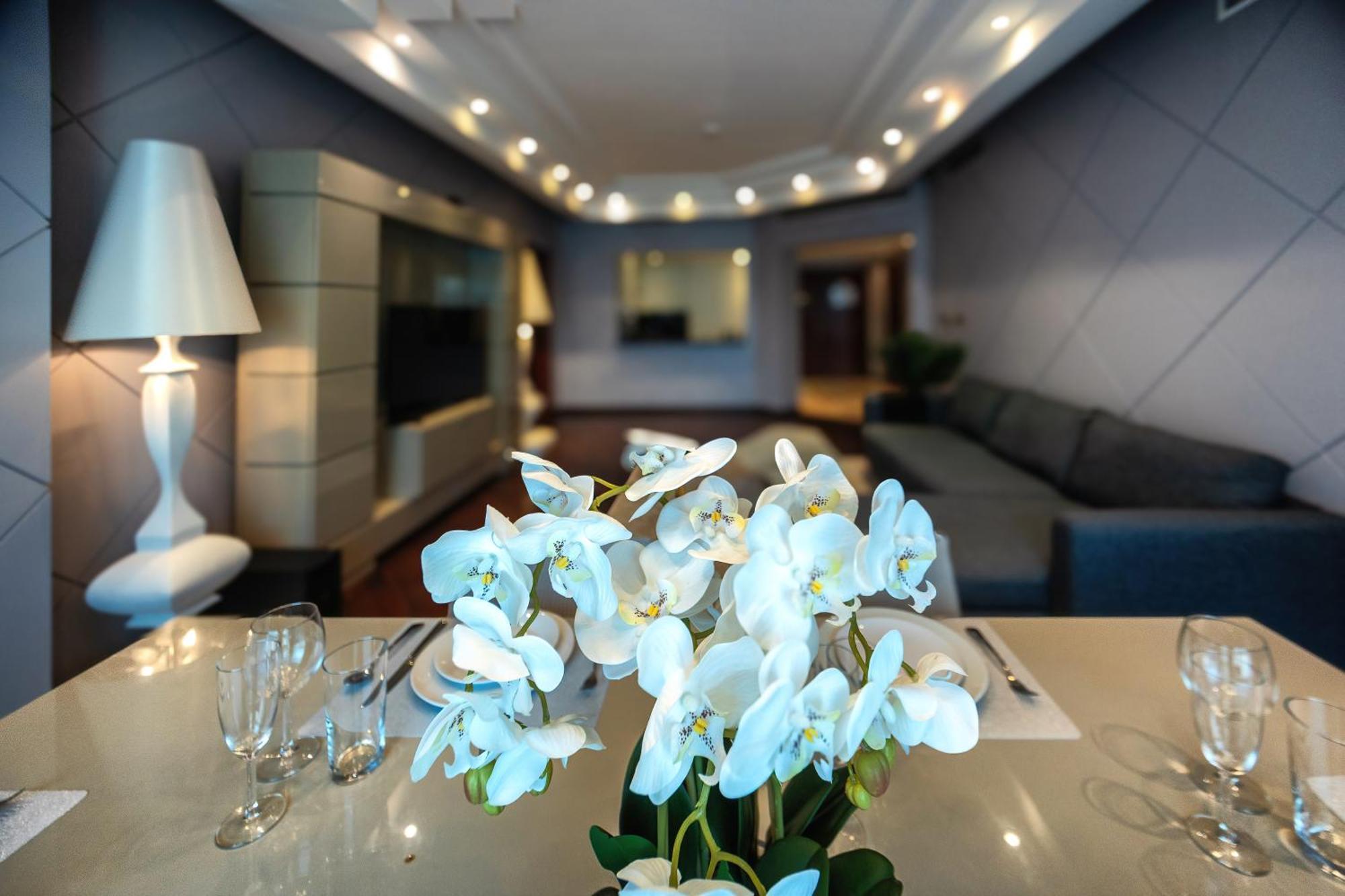 Spacious Family On The Palm Apartment Dubai