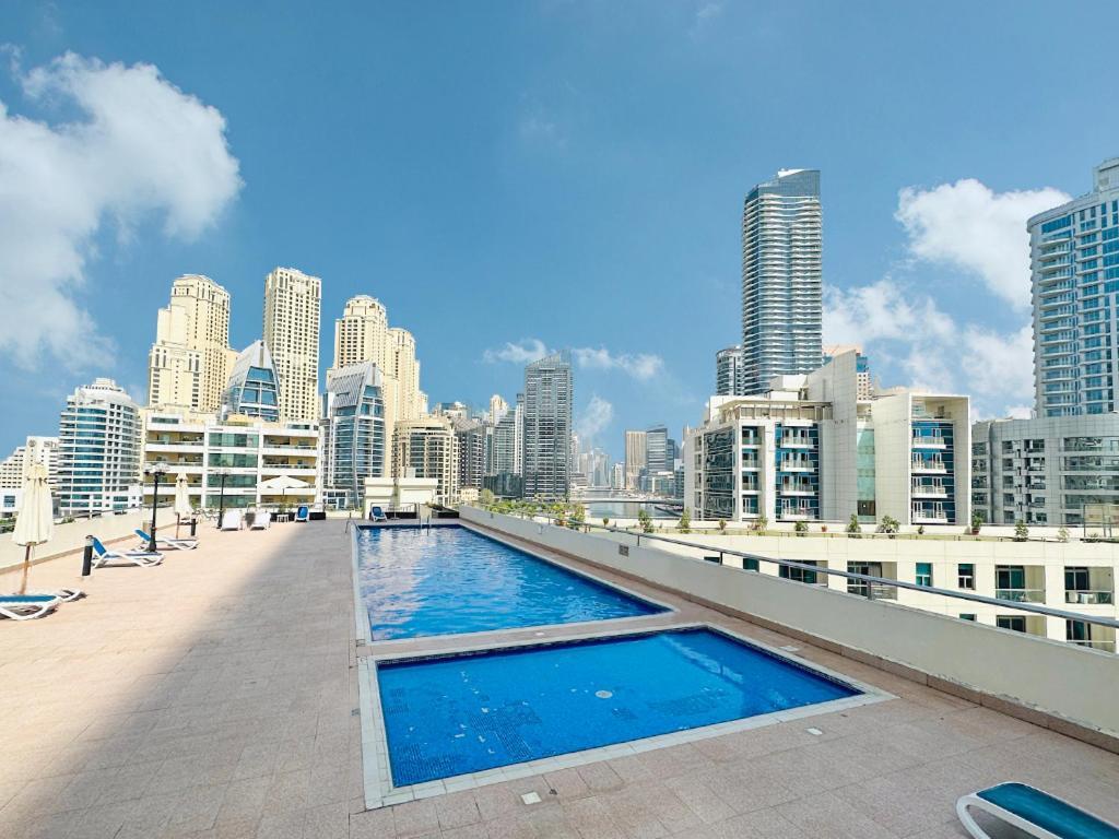 Cozy 1 Bedroom In Marina