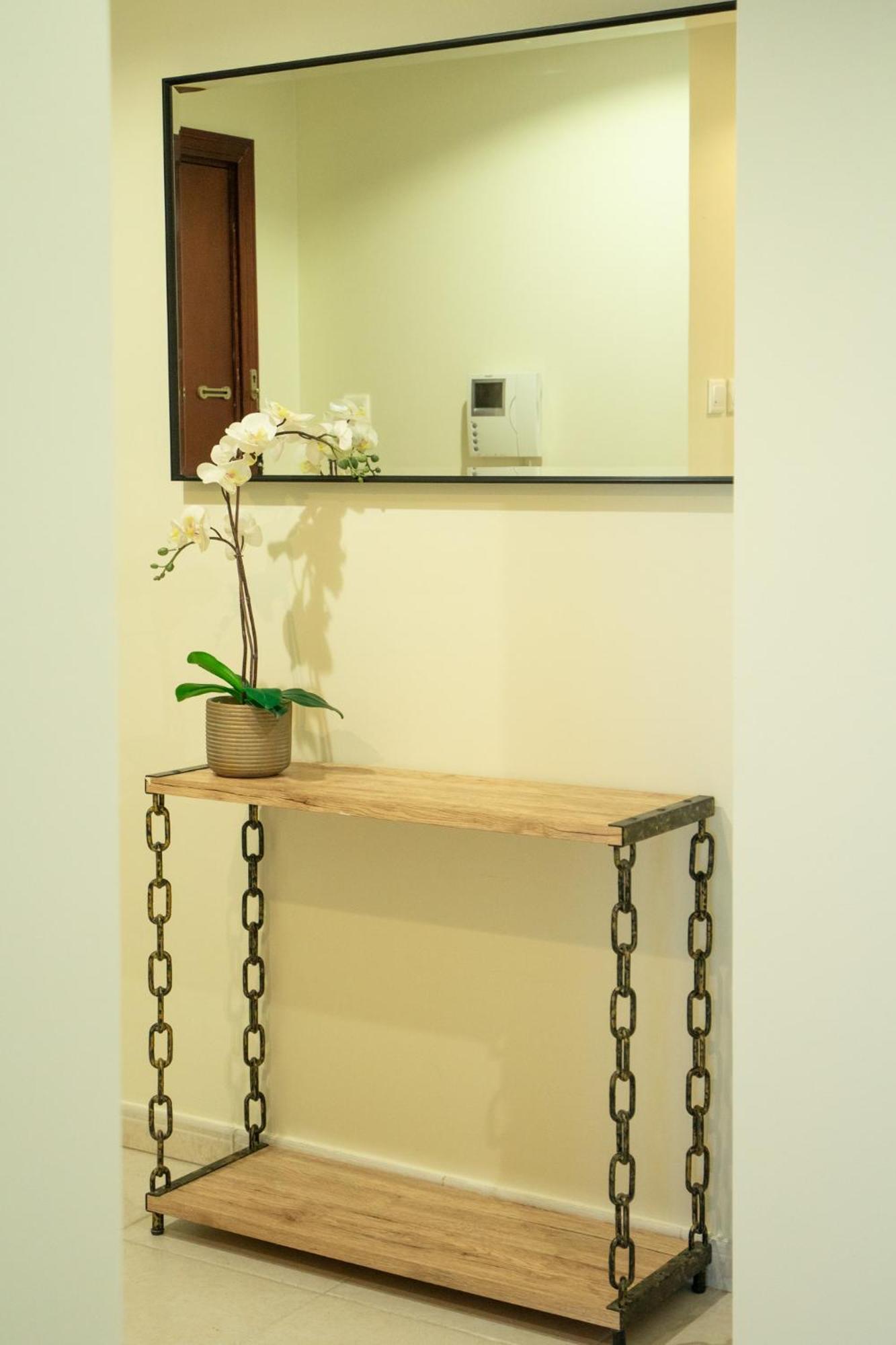 Apartment Cozy One-bedroom In Marina