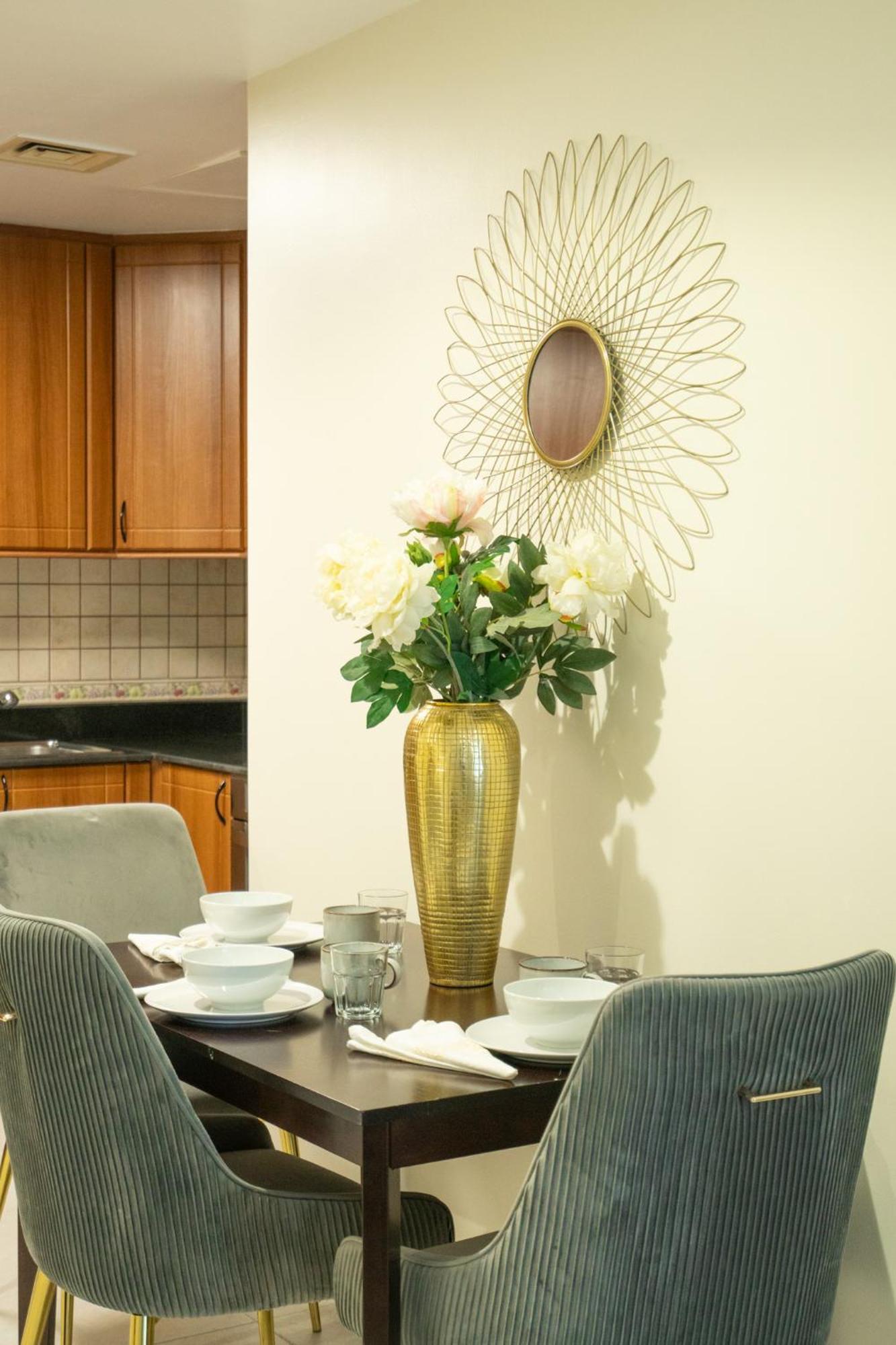 Apartment Cozy One-bedroom In Marina