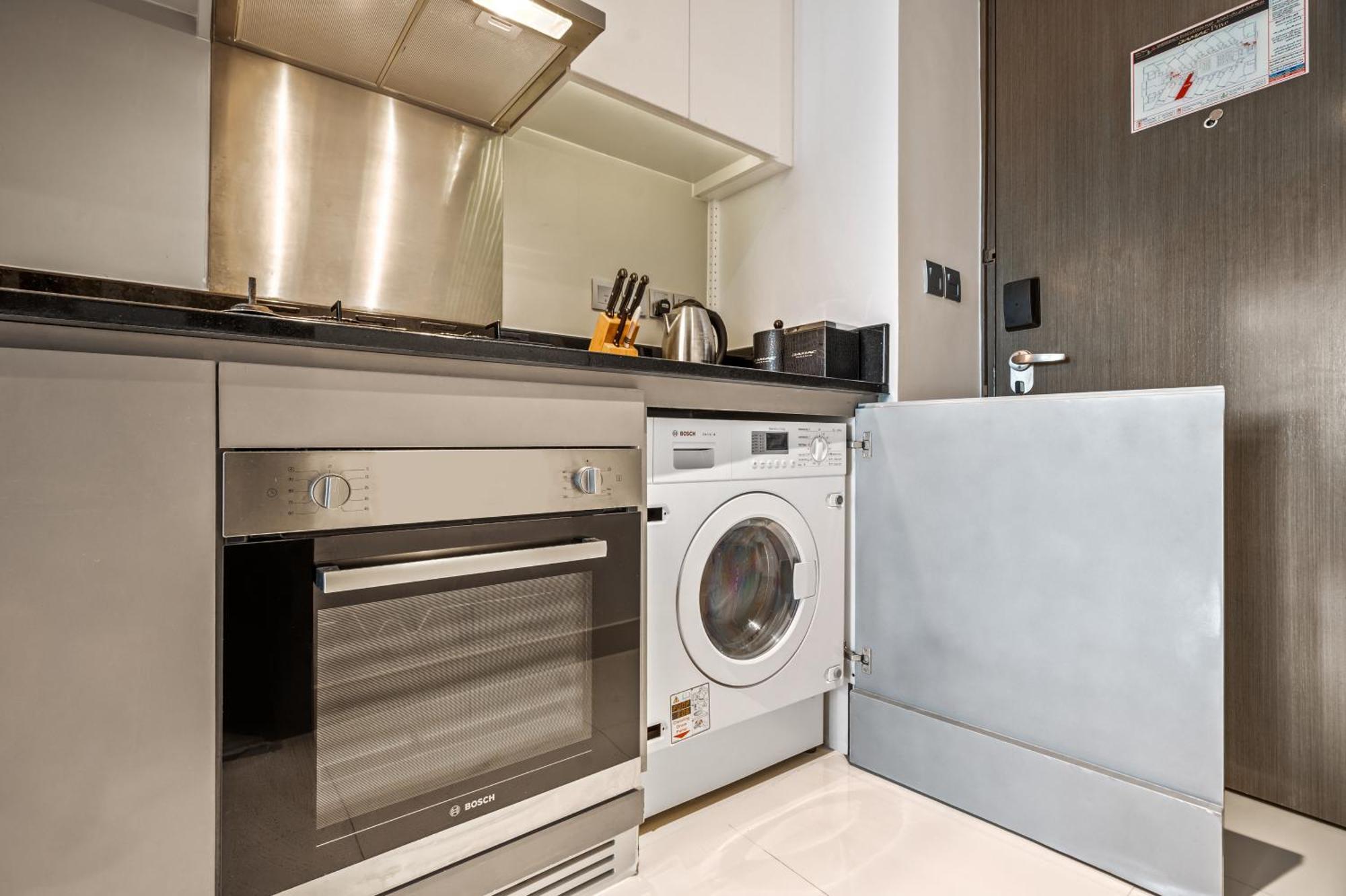 Apartment Stylish Business Bay With Canal View Dubai