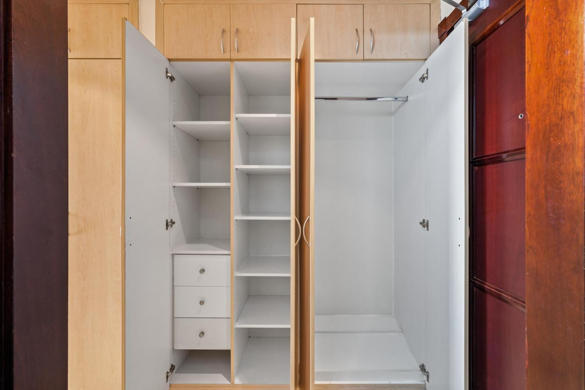 Apartment Chic Near Discovery Gardens Attractions