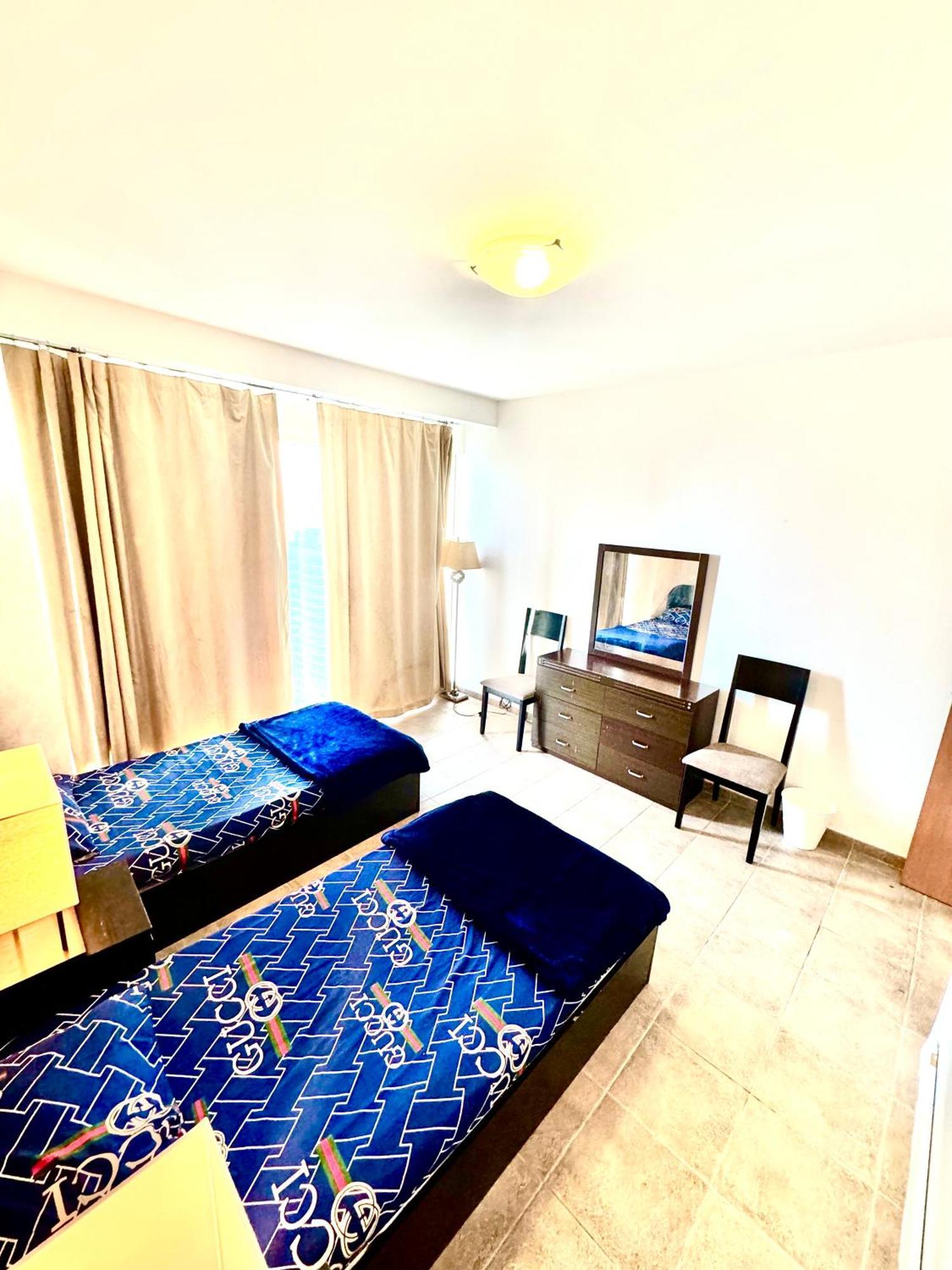 Travelers Backpackers Homestay *