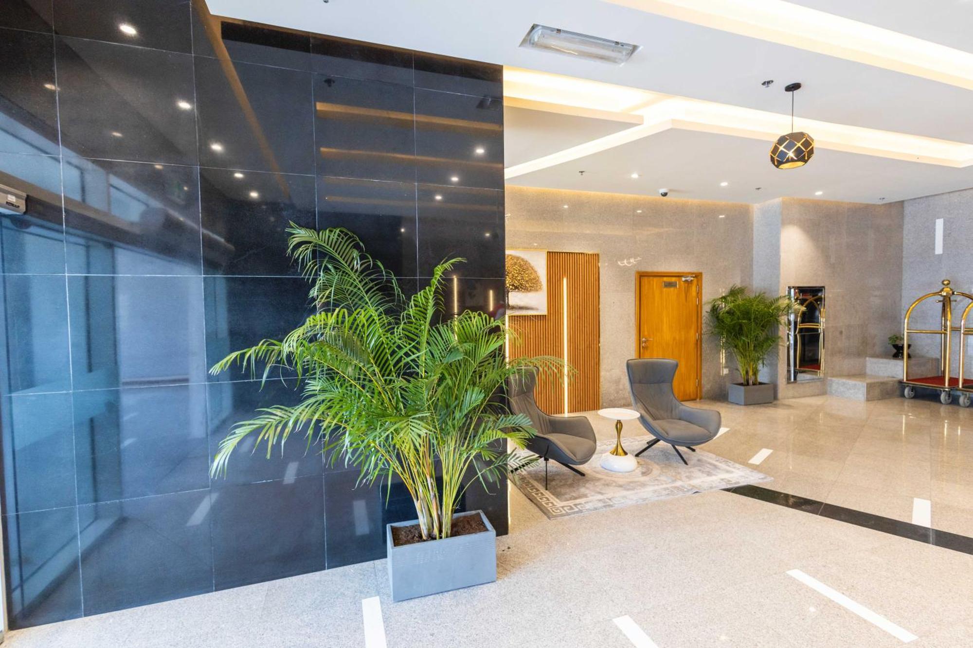 Downtown Burj Al Nujoom Mall & Burj Khalifa Apartment *