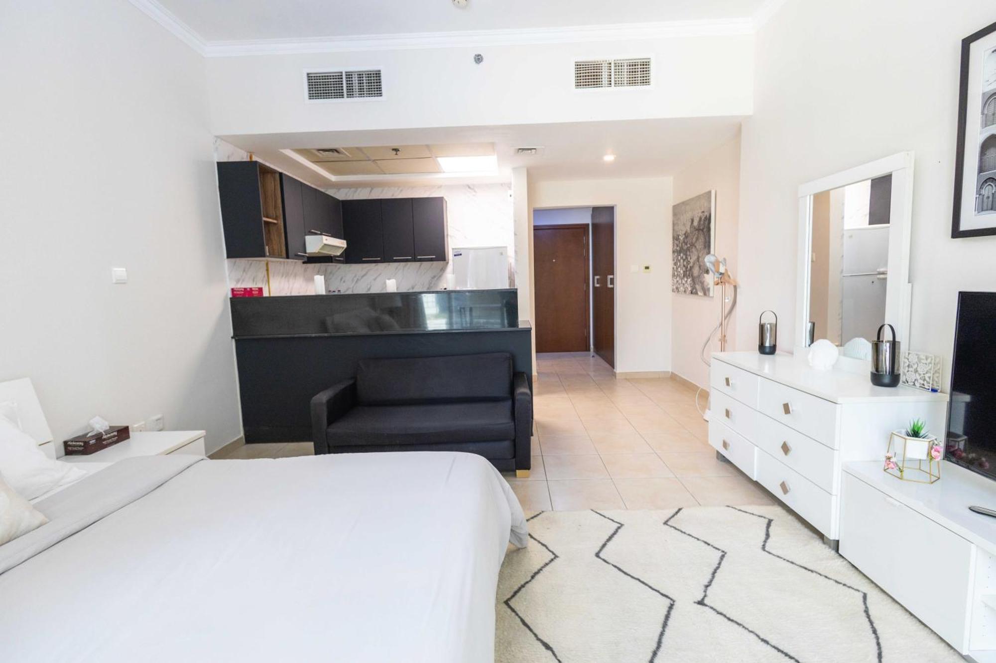 Apartment Downtown Burj Al Nujoom Mall & Burj Khalifa Dubai