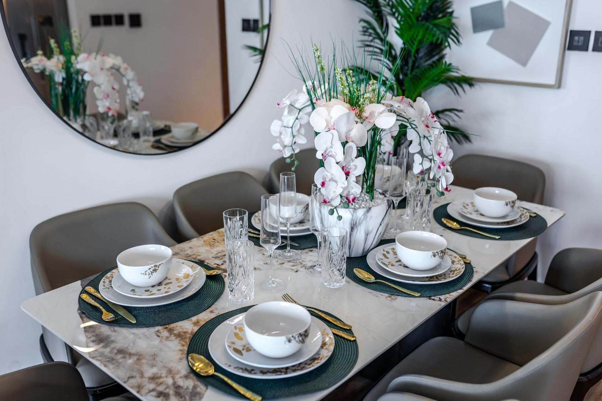 Eden's Homes & - Vida Marina Residences * Dubai
