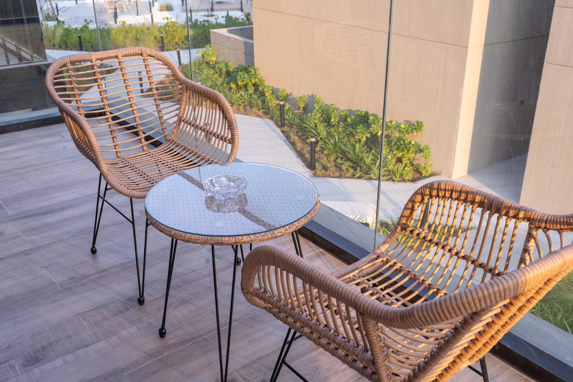 Apartment Stylish, Minimalist 2-bedroom In Jumeirah Village Circle Dubai