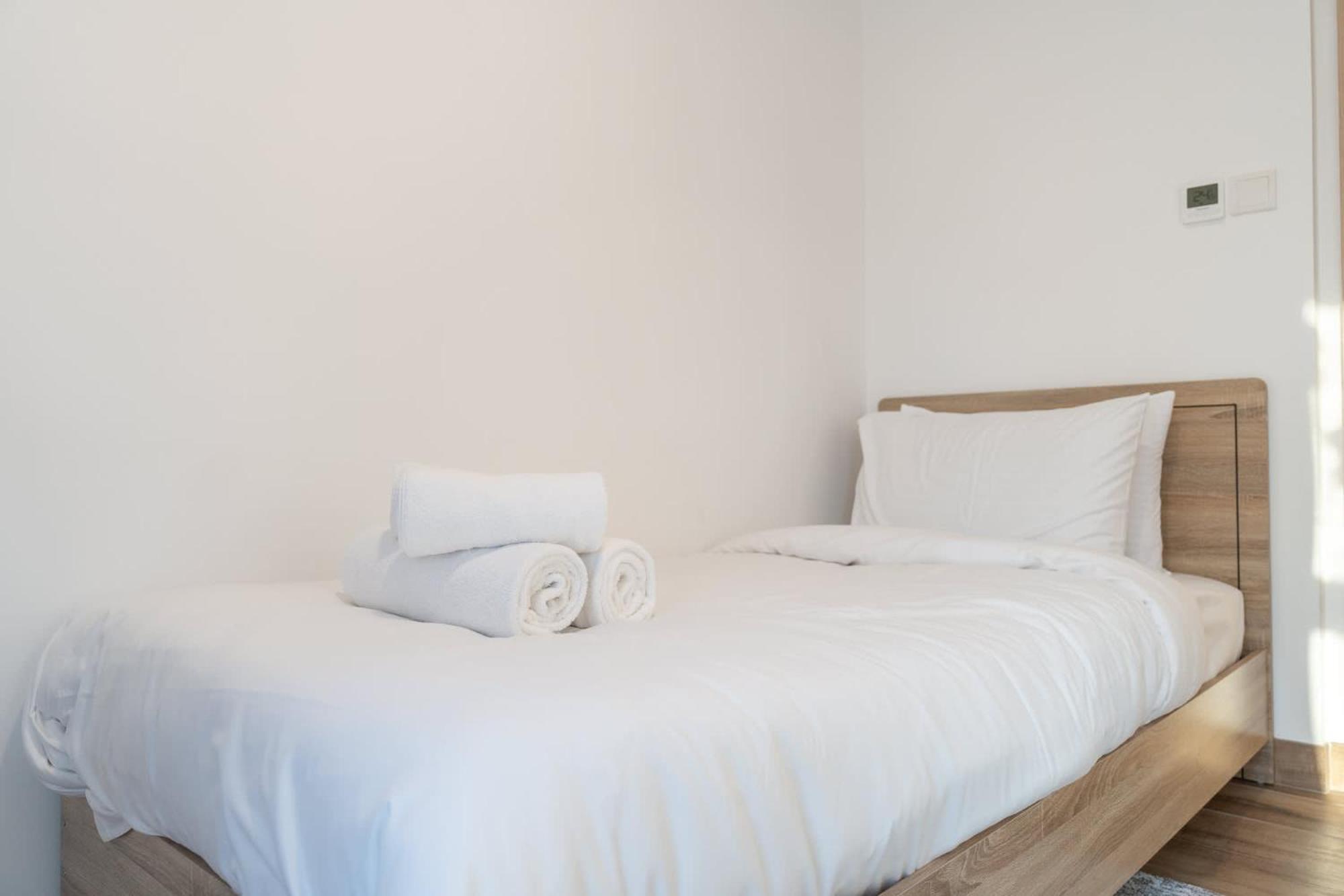 Apartment Stylish, Minimalist 2-bedroom In Jumeirah Village Circle *