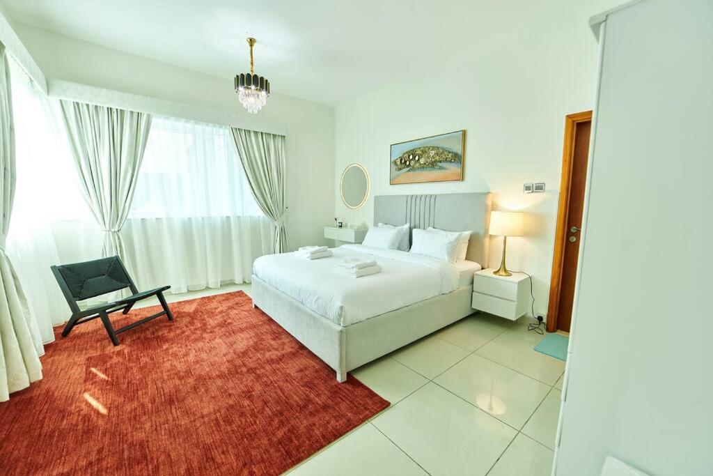 Svizona's 2br In Marina Apartment *