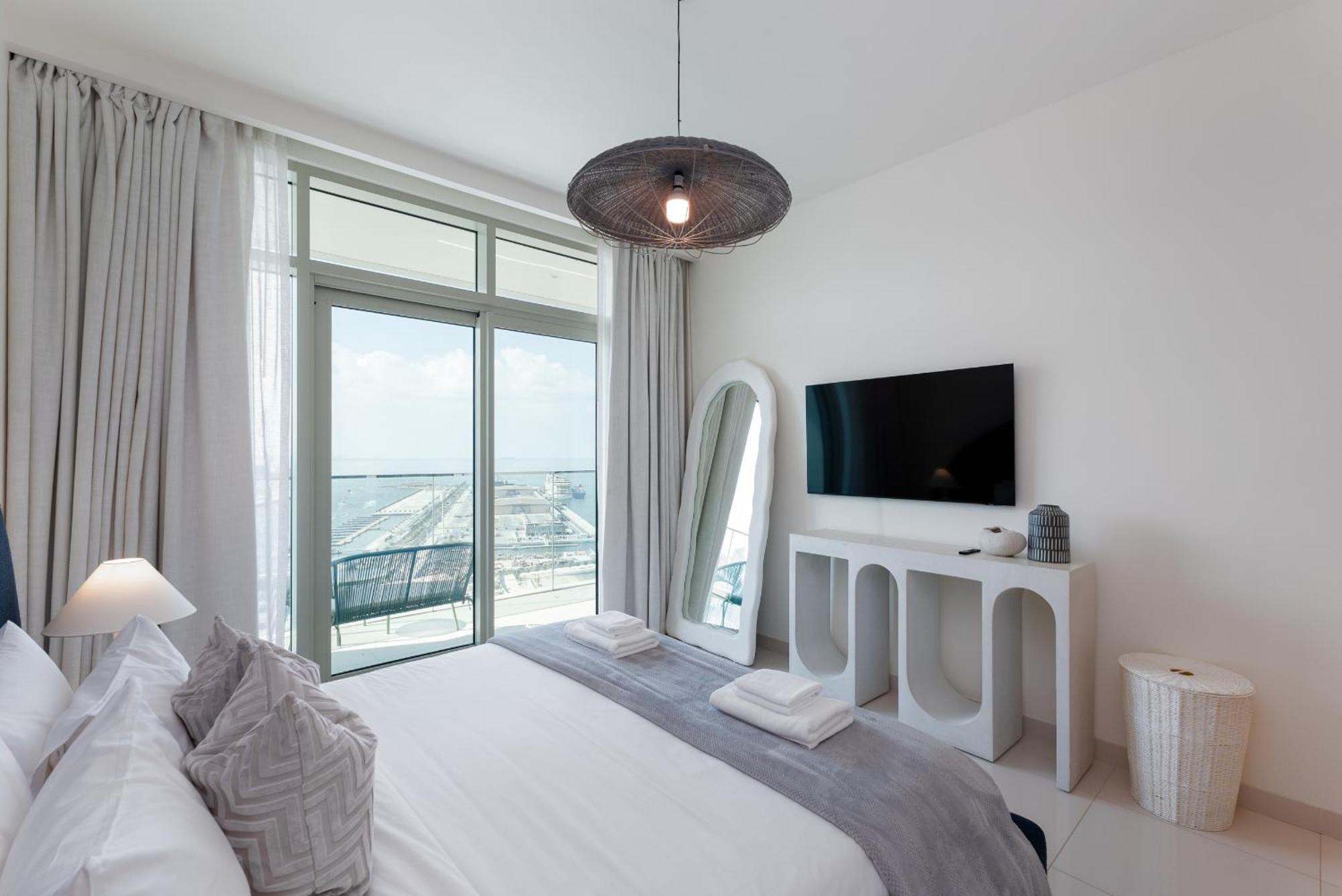 Apartment Sunrise Bay, Emaar Beachfront Harbour - Mint