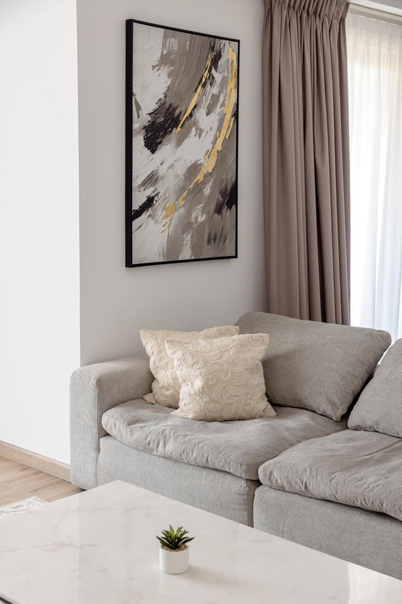 Apartment Beautiful And Bright 1 Bedroom Apartment! Sofia ! *