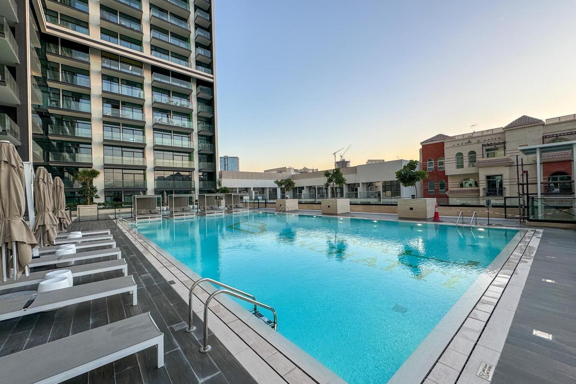 Apartment Elegant 2 Bedroom Apartment-binghatti Emerald Jvc Dubai