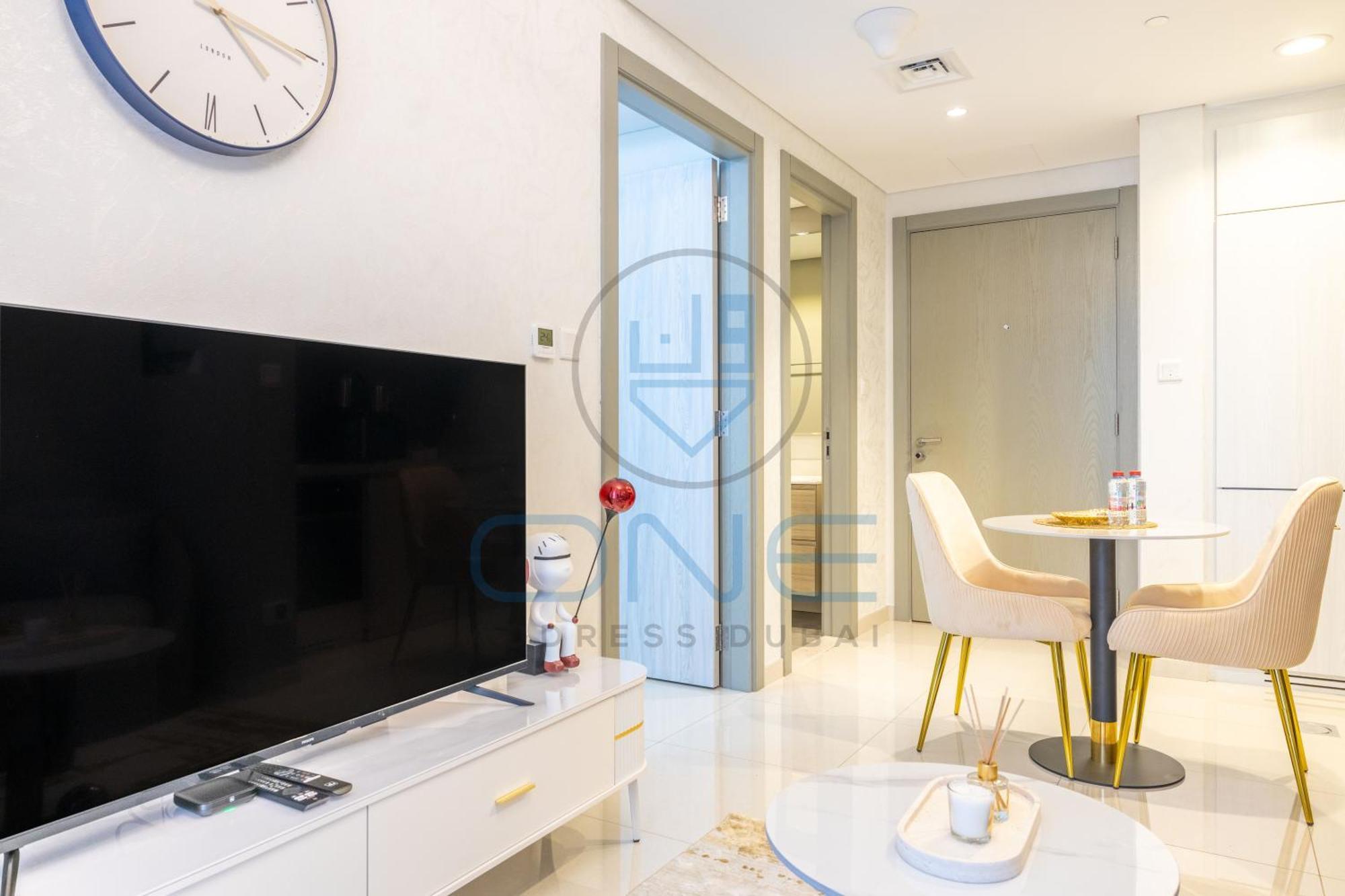 Cozy Modern Furnished 1-bhk In Business Bay Apartment *