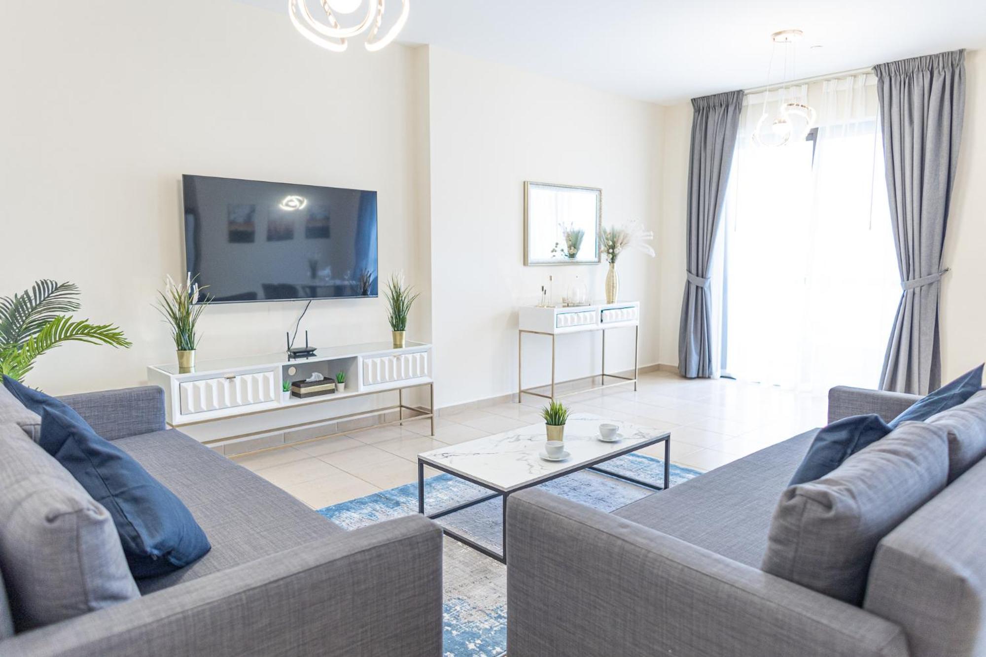 Happy Season Jbr Apartment