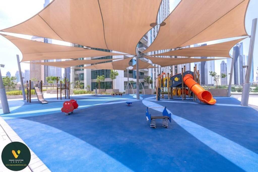 Apartment Downtown Views Ii - Vogue One Bedroom With Balcony, Opposite Mall Skybridge Dubai