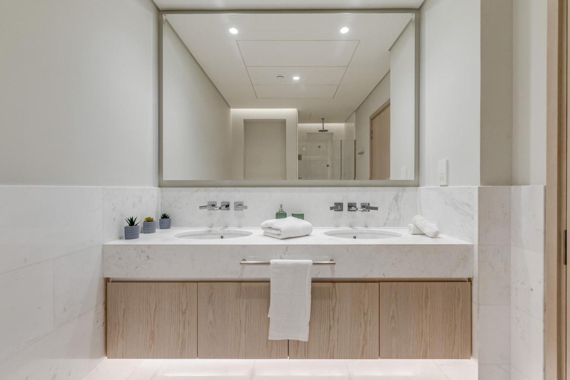 Luxury Palm Tower With Pool And Fantastic Sea View * Dubai