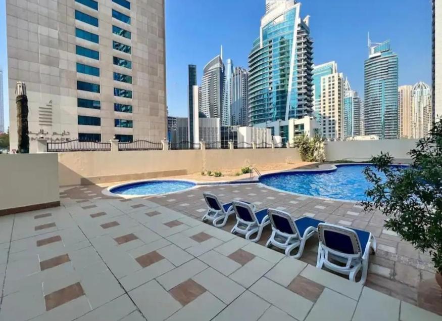 White Sage Renovated Nxt To Metro Apartment