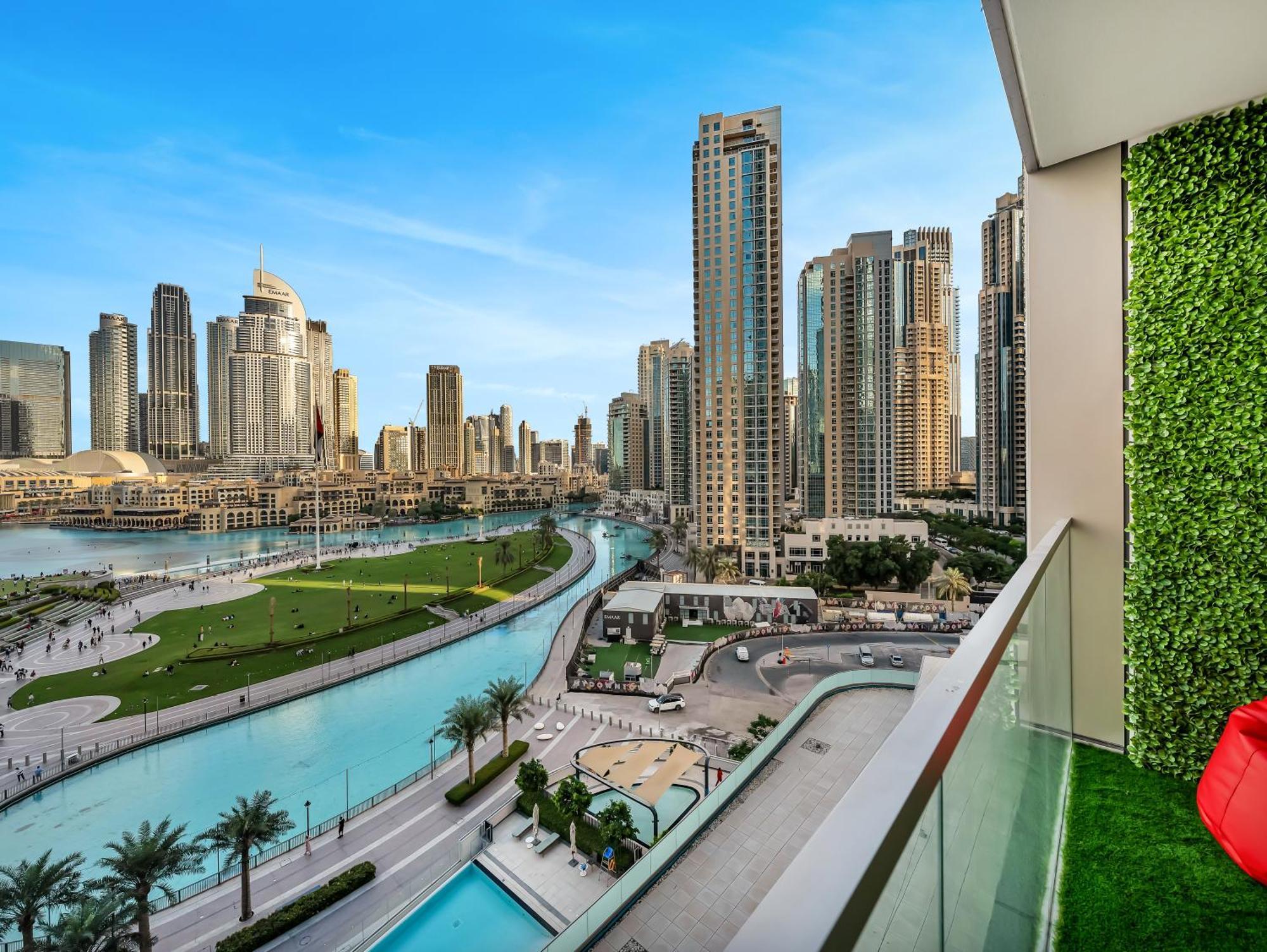 Direct Burj Khalifa & Fountain Views Lux 2br Apartment *