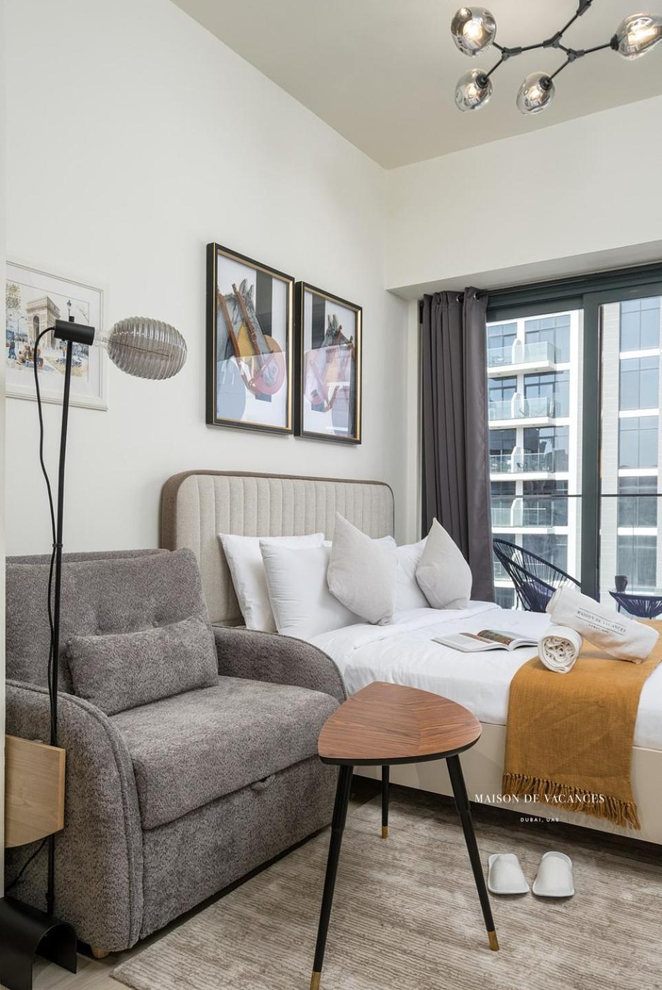 Peaceful Getaway, 10 Mins From Mall Apartment Dubai