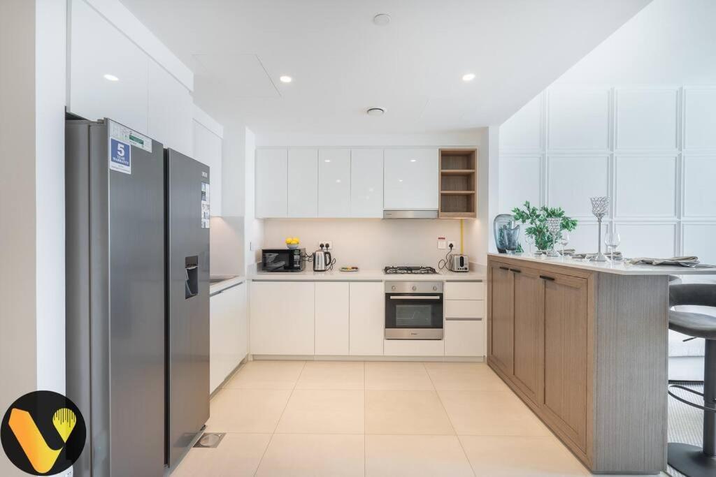 Downtown Views Ii - Vogue Two Bedroom With Balcony And Full Burj Khalifa View Apartment *