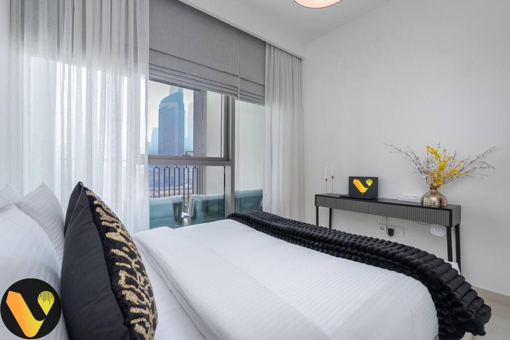 Apartment Downtown Views Ii - Vogue Two Bedroom With Balcony And Full Burj Khalifa View Dubai