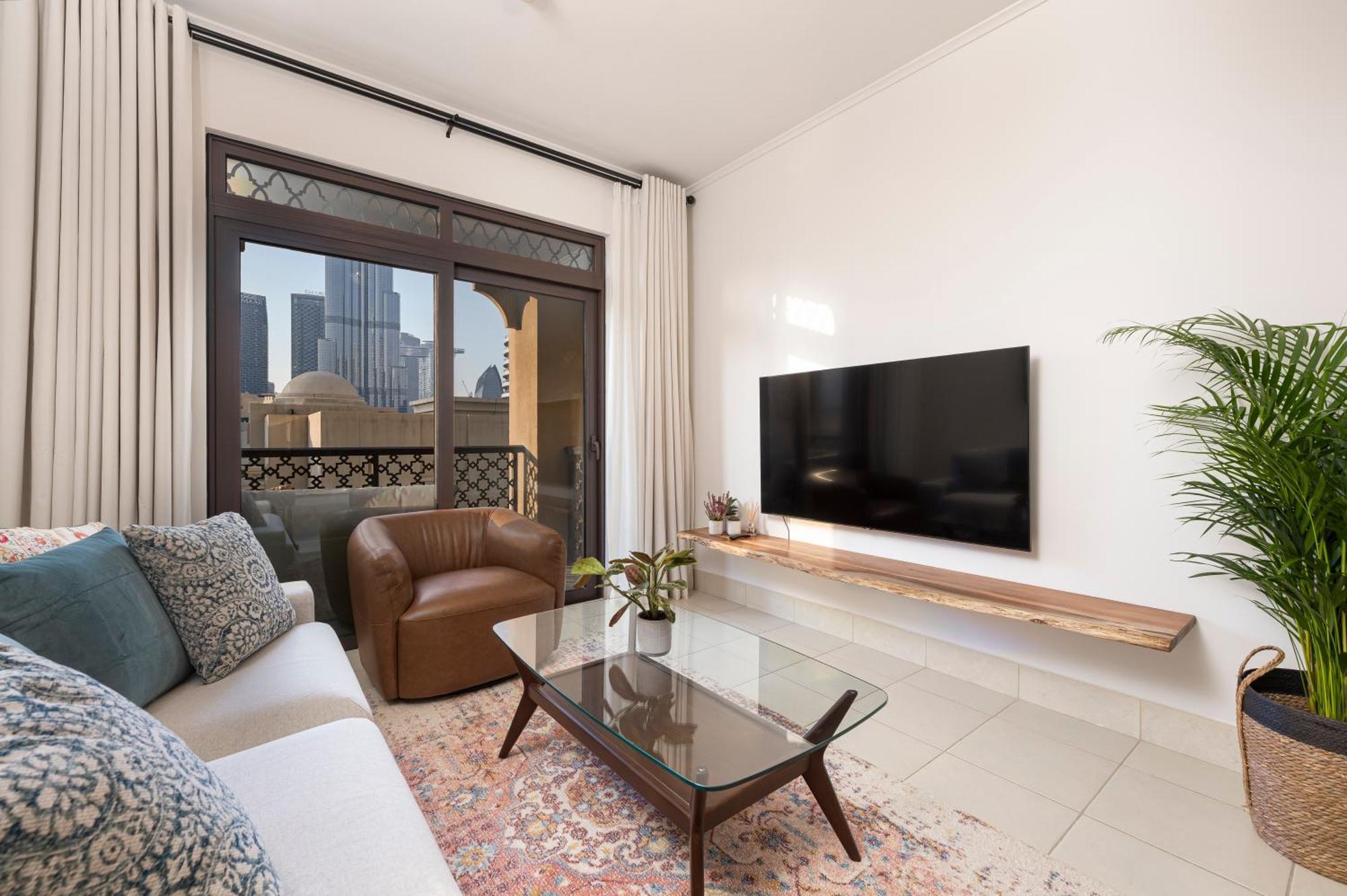 New Old Town Burj Khalifa View With 1 Bedroom And Extra Powder Apartment *