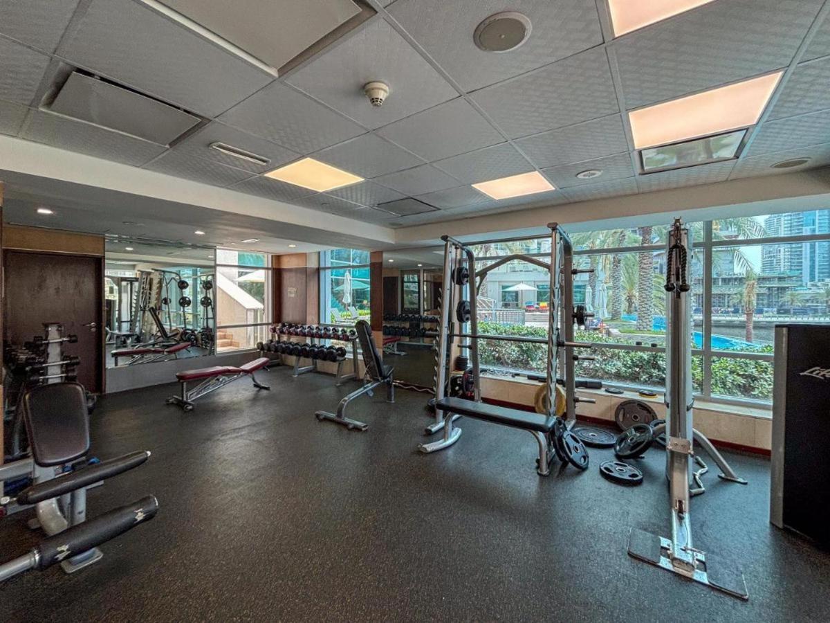 Stylish With Direct Access Marina Walk & Sleeps4 Apartment *
