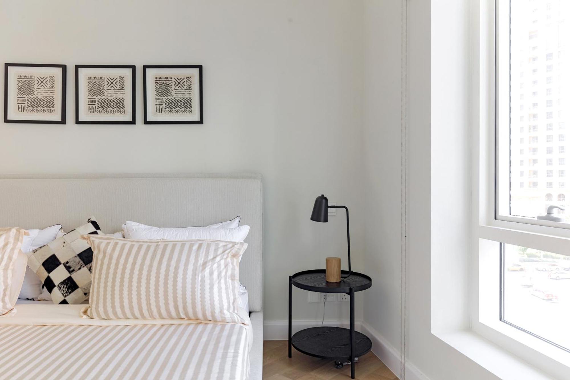 Stylish With Direct Access Marina Walk & Sleeps4 *