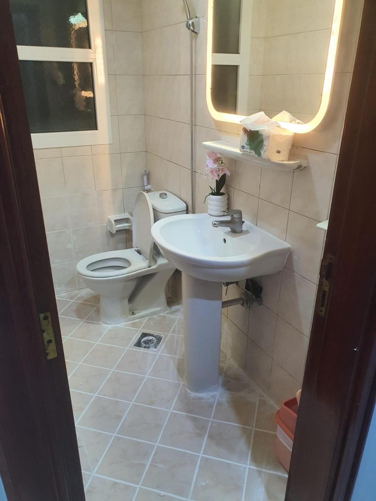 Apartment For Ladies Only