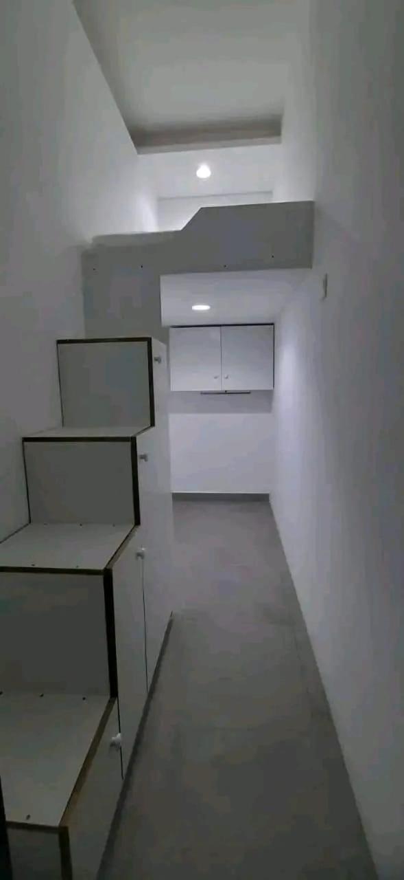 Capsule hotel Pod Oval Tower