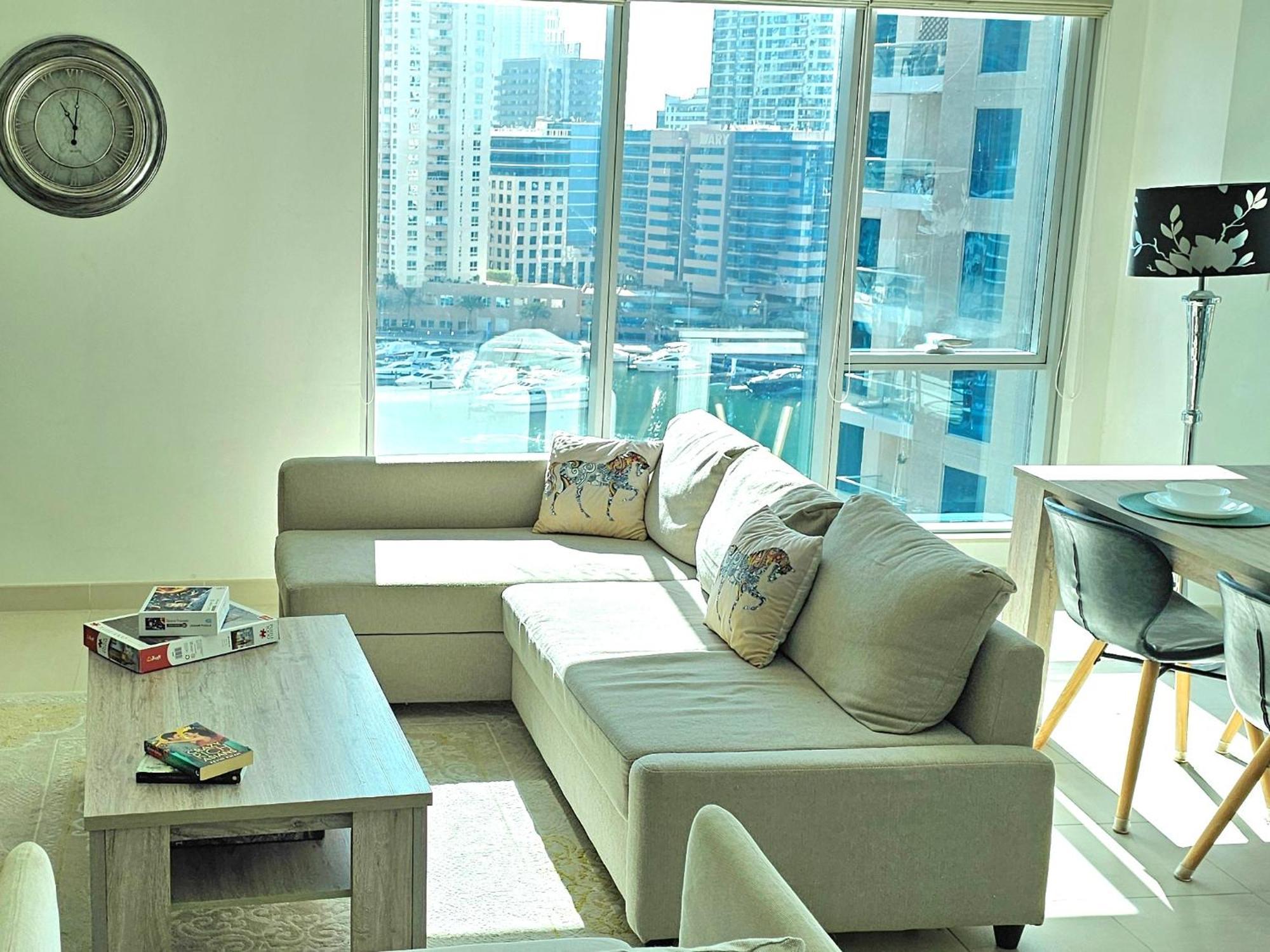 Apartment Luxurious Large 2br With Marina And Sea Views *