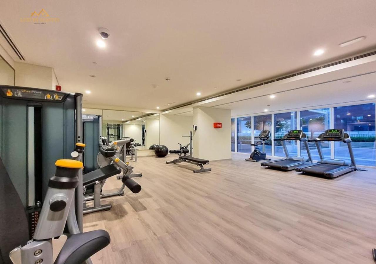 Burj Khalifa View! Modern 2br In Dubai's Business Bay Apartment