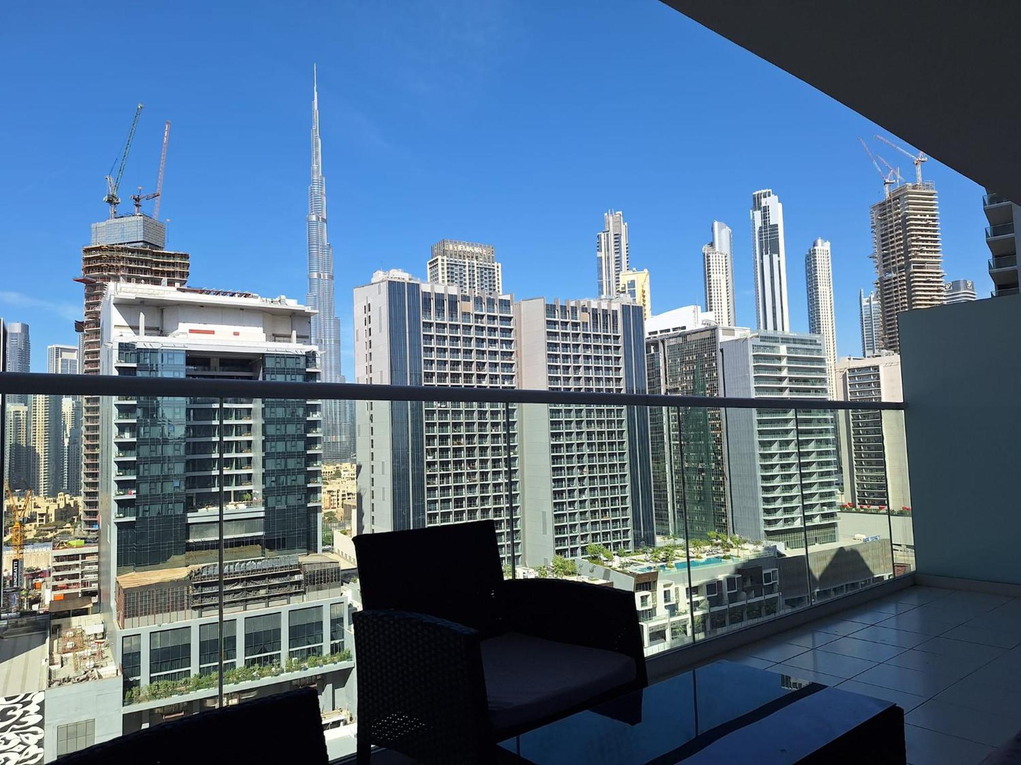 Burj Khalifa View! Modern 2br In Dubai's Business Bay Apartment Dubai