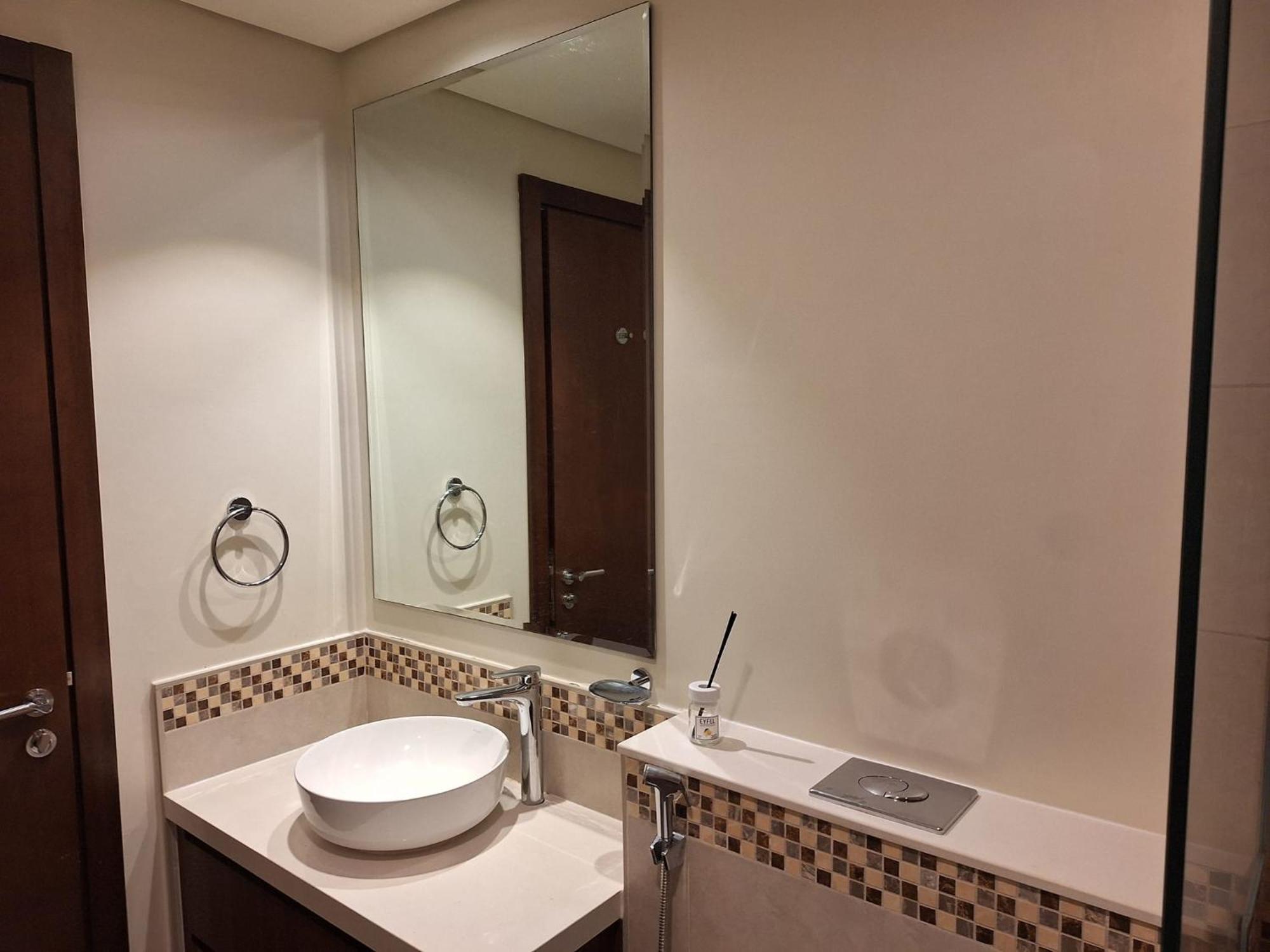 Burj Khalifa View! Modern 2br In Dubai's Business Bay * Dubai