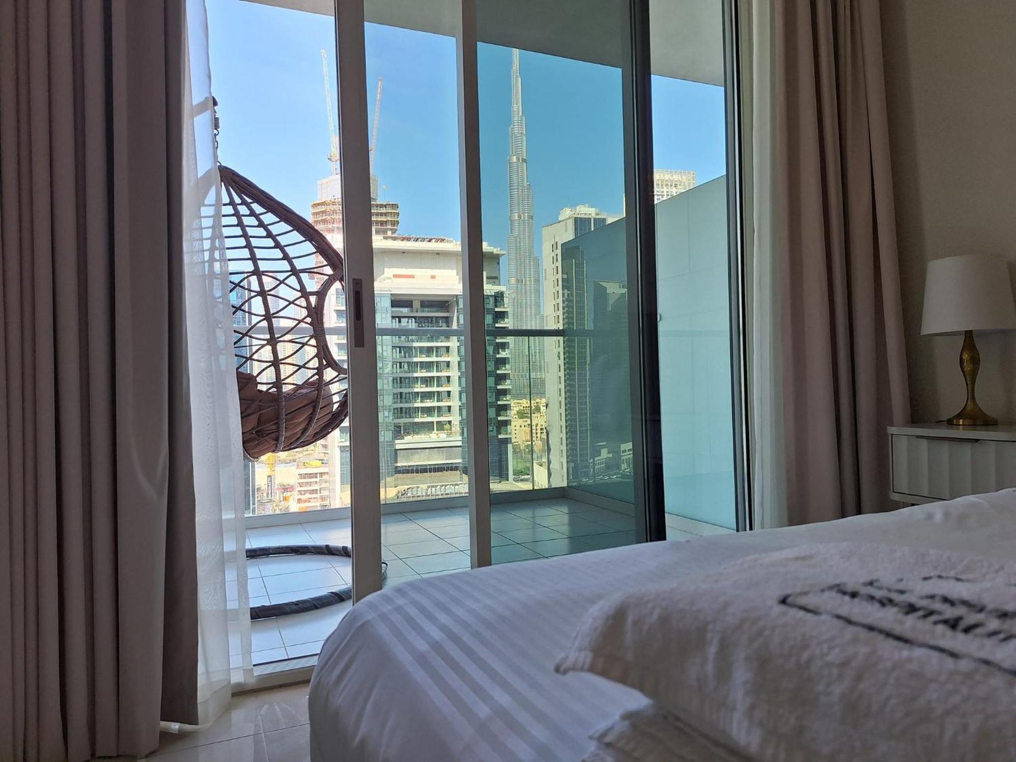 Burj Khalifa View! Modern 2br In Dubai's Business Bay * Dubai