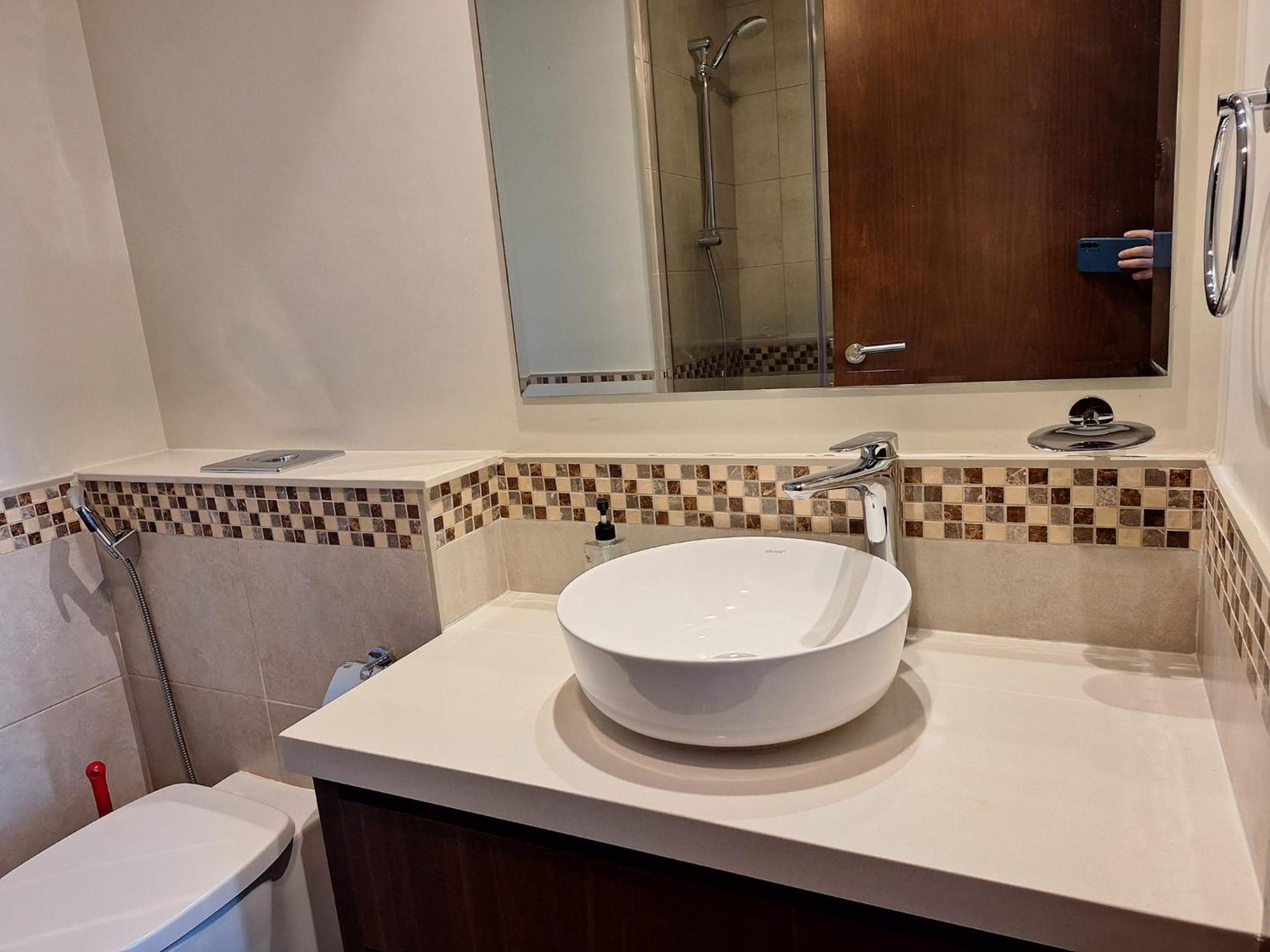 Apartment Burj Khalifa View! Modern 2br In Dubai's Business Bay