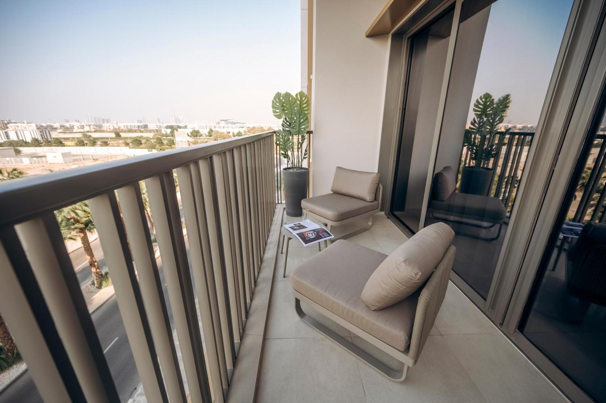 Mag 960 - New Brand 1br With Burj Khalifa View